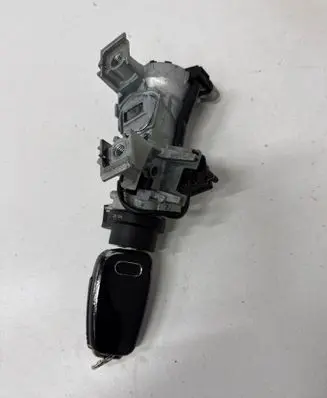 Audi A3 S3 8P Ignition lock 1K0905851B 0723AB03710