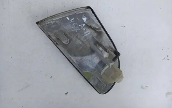 Audi A4 S4 B5 8D Front indicator light