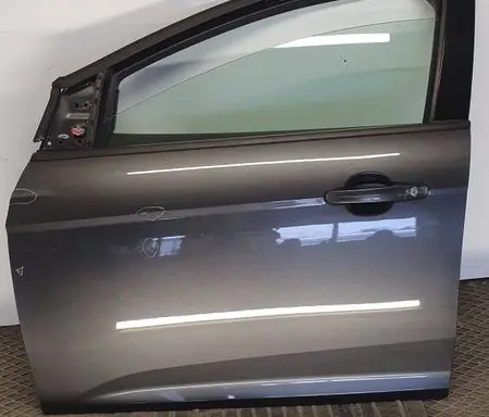 Ford Focus Front door PBM51A20125BF 2147846