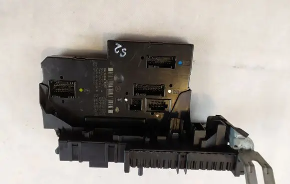 Mercedes-Benz E W212 BSM Control unit 2129000204