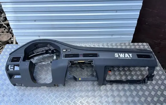 Volvo V70 Dashboard