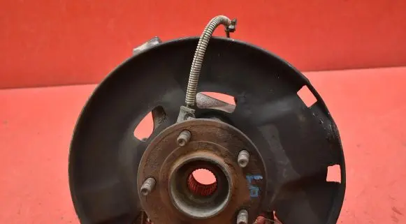 Opel Astra J Front wheel hub spindle knuckle 