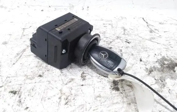Mercedes-Benz CLS C219 Ignition lock A2115452308 33002213 8016948921606126