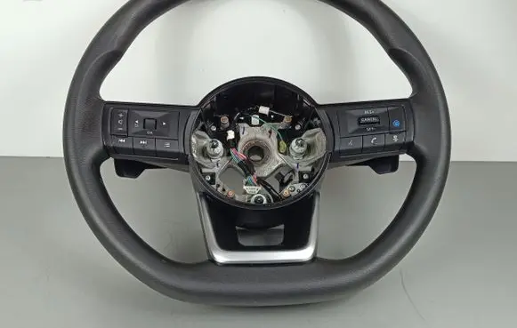 Nissan X-Trail T33 Steering wheel