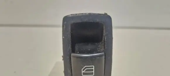 Mercedes-Benz A W169 Electric window control switch A1698205210