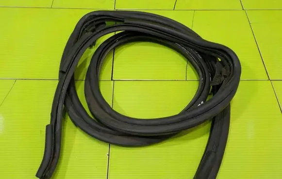 Mini One - Cooper Cabrio R52 Trunk rubber seal (body) 12AB2
