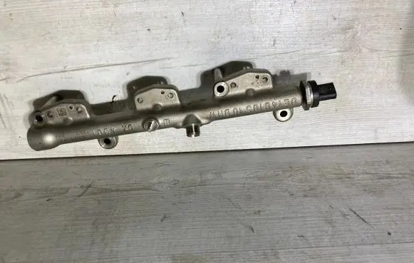 BMW X1 F48 F49 Fuel main line pipe 8694197 8643665
