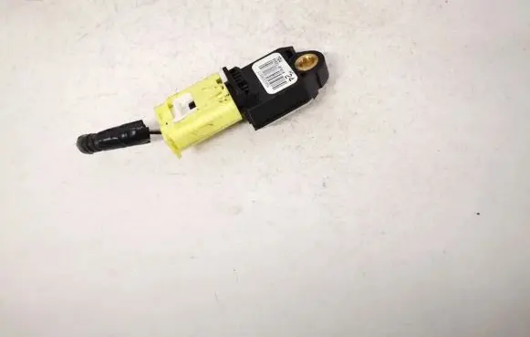 Toyota Verso Airbag deployment crash/impact sensor 898310f010 89831-0f010