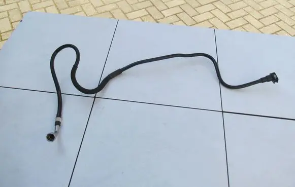 Ford Transit Webasto auxiliary heater fuel line/pipe DV619L272AA