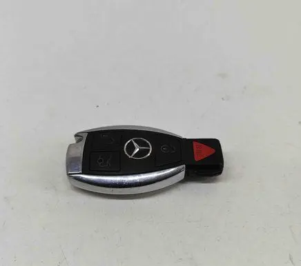 Mercedes-Benz CLS C218 X218 Ignition key/card A2049056202