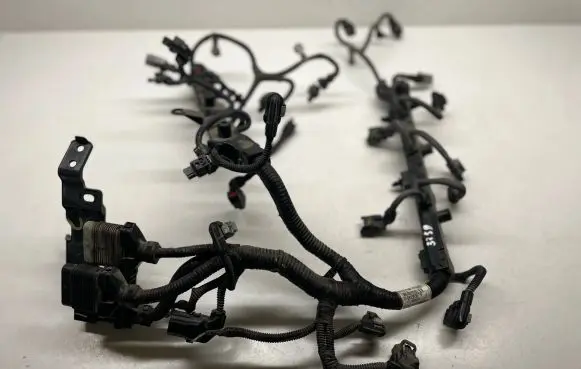 Chrysler Pacifica Fuel injector wires 68232967AF P68232967AF