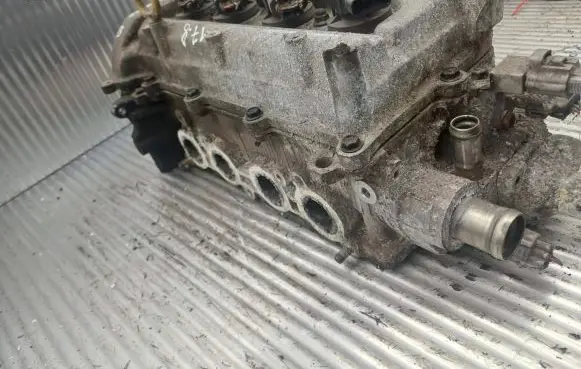 Toyota Yaris Engine head AK1S 0920023