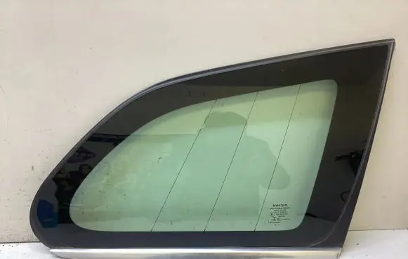 Volvo XC60 Rear side window