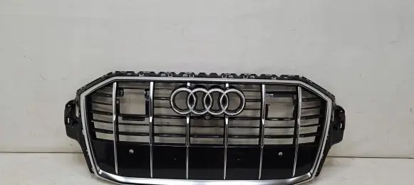 Audi Q7 4M Front bumper upper radiator grill 4M0853651AH