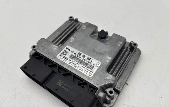 Audi Q3 F3 Engine control unit/module 05E907309C 0261S21180