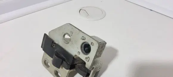 Volkswagen Crafter Loading door lock A9067401135 A070016