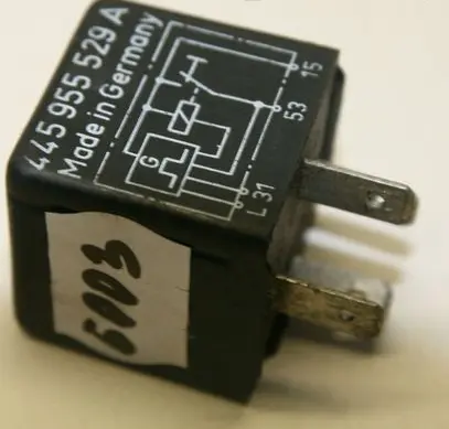Audi A6 S6 C4 4A Window wiper interval relay 445955529A