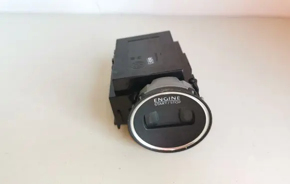 Volkswagen PASSAT B7 Ignition lock 3C0905843AA