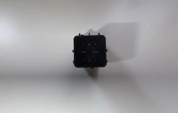 Peugeot 508 Glow plug pre-heat relay 9666671780