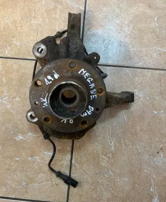 Renault Megane III Front wheel hub
