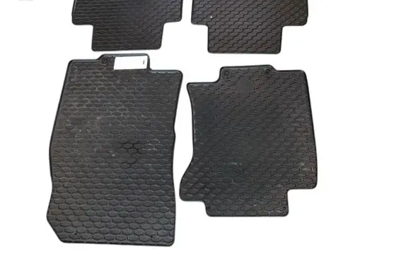 Nissan Rogue Car floor mat set