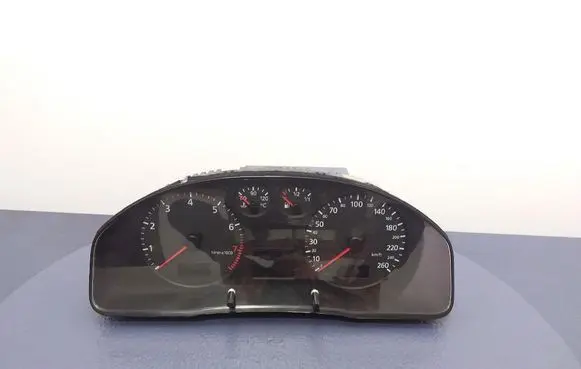 Audi A4 S4 B5 8D Speedometer (instrument cluster) 8D0920900B