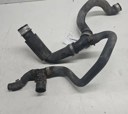 Mercedes-Benz C W203 Engine coolant pipe/hose 3013356