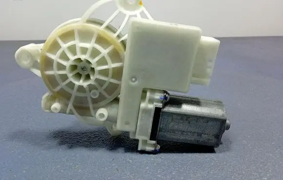 BMW X6 M Front door window regulator with motor 9450069