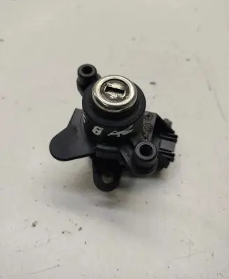 BMW M3 Tailgate exterior lock 8196052