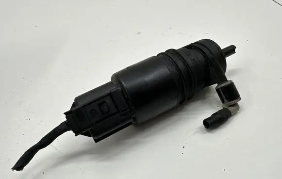 BMW 5 F10 F11 Windscreen/windshield washer pump 6934160