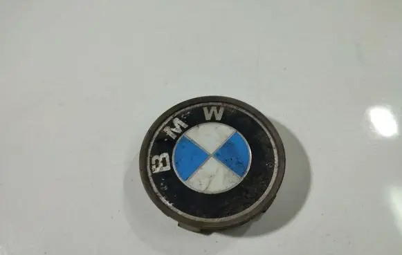 Nissan Primera Original wheel cap 6768640