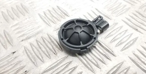 Front door high frequency speaker