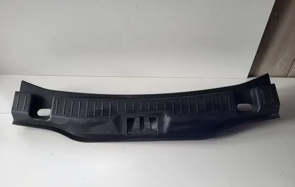 Ford Galaxy Tailgate/boot lid lock trim EM2BU406A64A