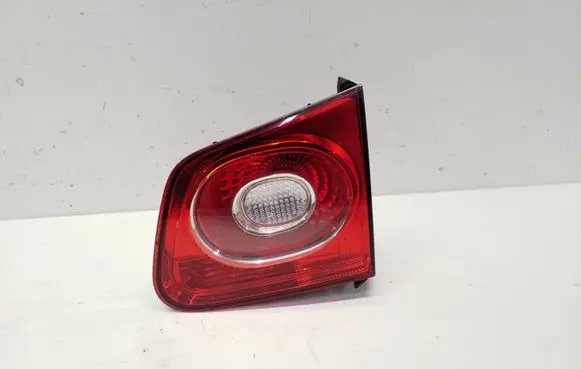 Volkswagen Tiguan Tailgate rear/tail lights 5N0945094C 166246