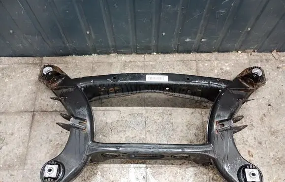 Mercedes-Benz SL R231 Front axle beam A2043520006