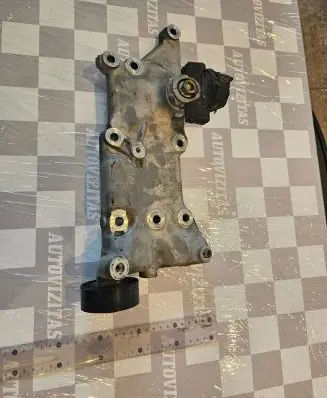 Porsche Macan (95B) Engine mounting bracket 94610222532