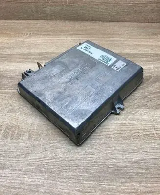 Renault Espace II Engine control unit/module ECU 7700851739 S100820101B Used