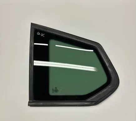 BMW X3 F25 Rear vent window glass 7205629