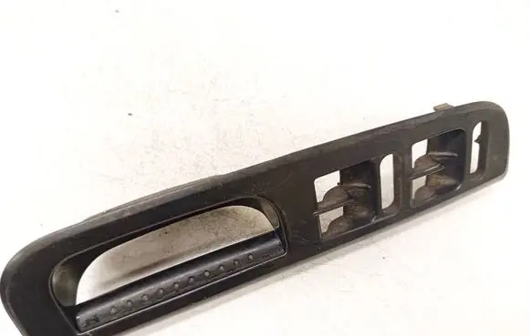 Skoda Superb B5 (3U) Front door window switch trim 3B1867171E