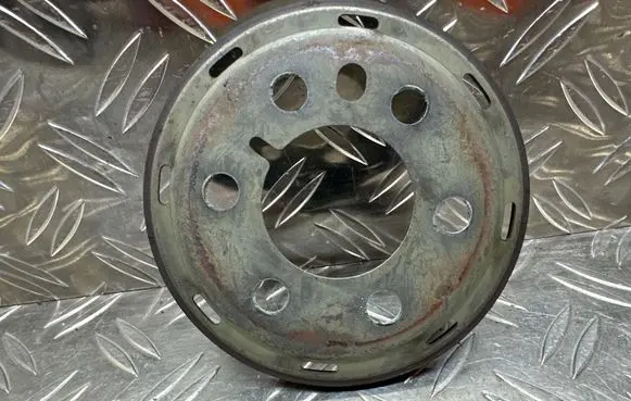 Peugeot 208 I Crankshaft position gear 