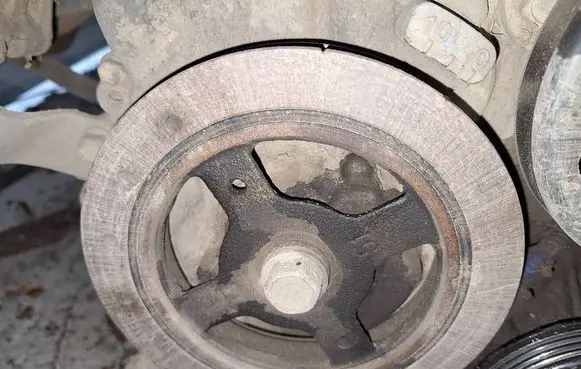 Toyota Yaris Crankshaft pulley