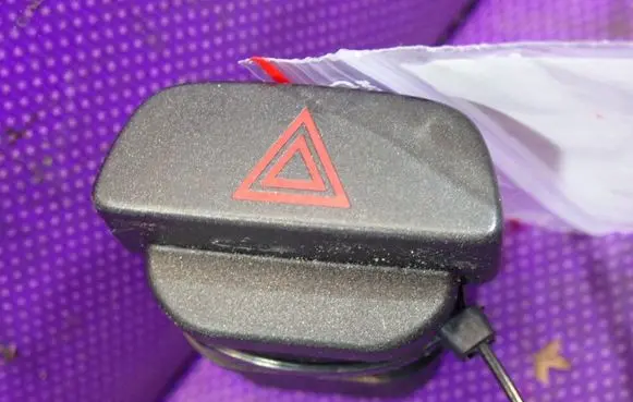Ford Fiesta Hazard light switch 