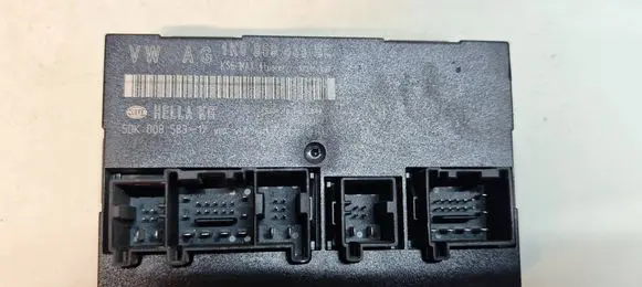 Volkswagen Touran I Door central lock control unit/module 1K0969433 6DK00858317 05620810
