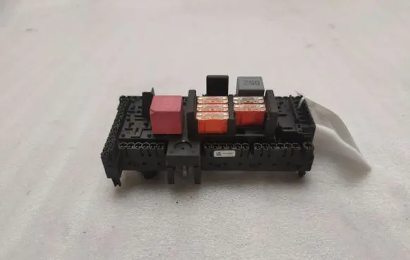 Mercedes-Benz E W213 Fuse module A2139068801