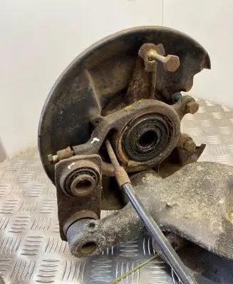 Mercedes-Benz SLC C107 Rear wheel hub A1263502605 1263502605
