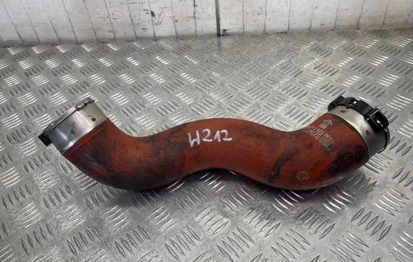 Mercedes-Benz E W212 Intercooler hose/pipe A2125280682