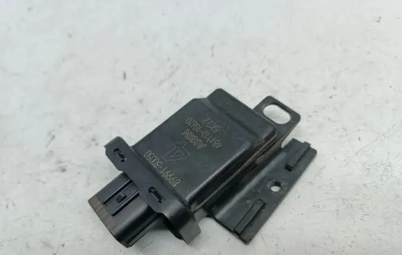 Lexus IS 220D-250-350 Door control unit/module 8999130050 48411010620 5K22