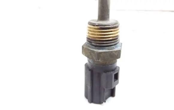Mitsubishi Space Wagon Oil temperature sensor 8T25