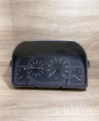 Mazda 323 Speedometer (instrument cluster) 251099 00201