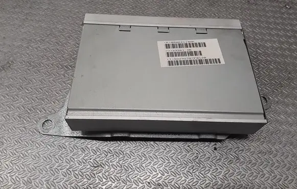 Dodge Caliber Sound amplifier 05064118AK